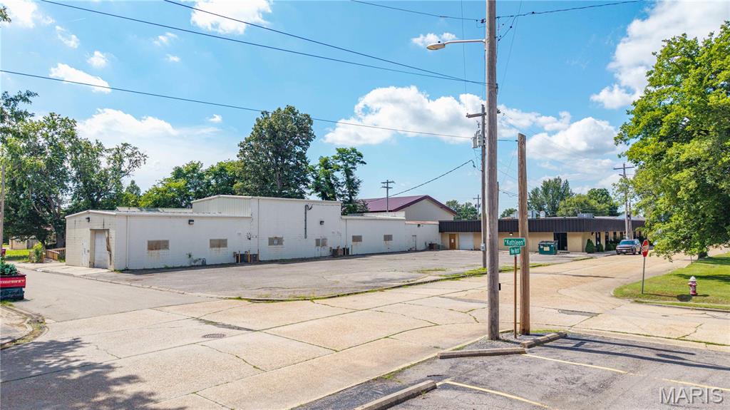 Trotters Add - Commercial Sale