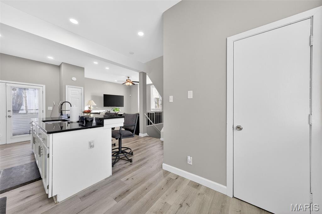 COLUMBUS SQUARE - Residential