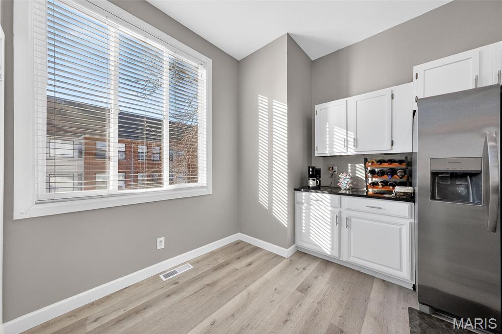 COLUMBUS SQUARE - Residential