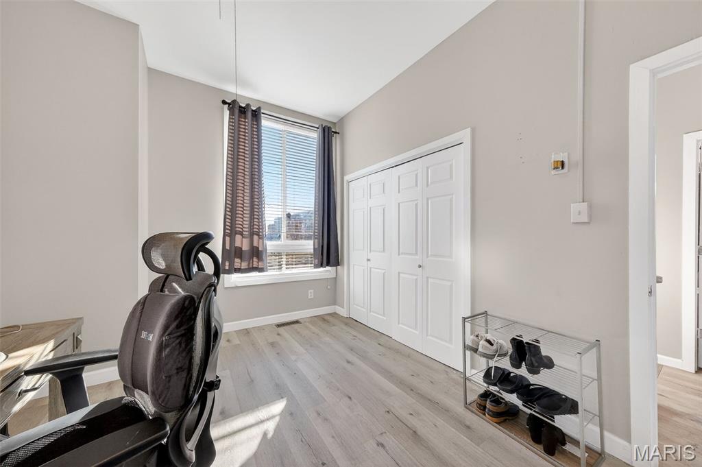 COLUMBUS SQUARE - Residential