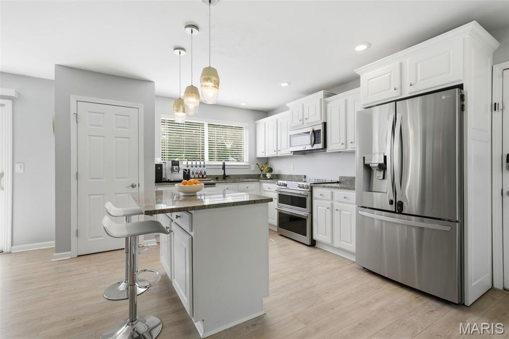 Estates At Lake Chesterfield The - Residential