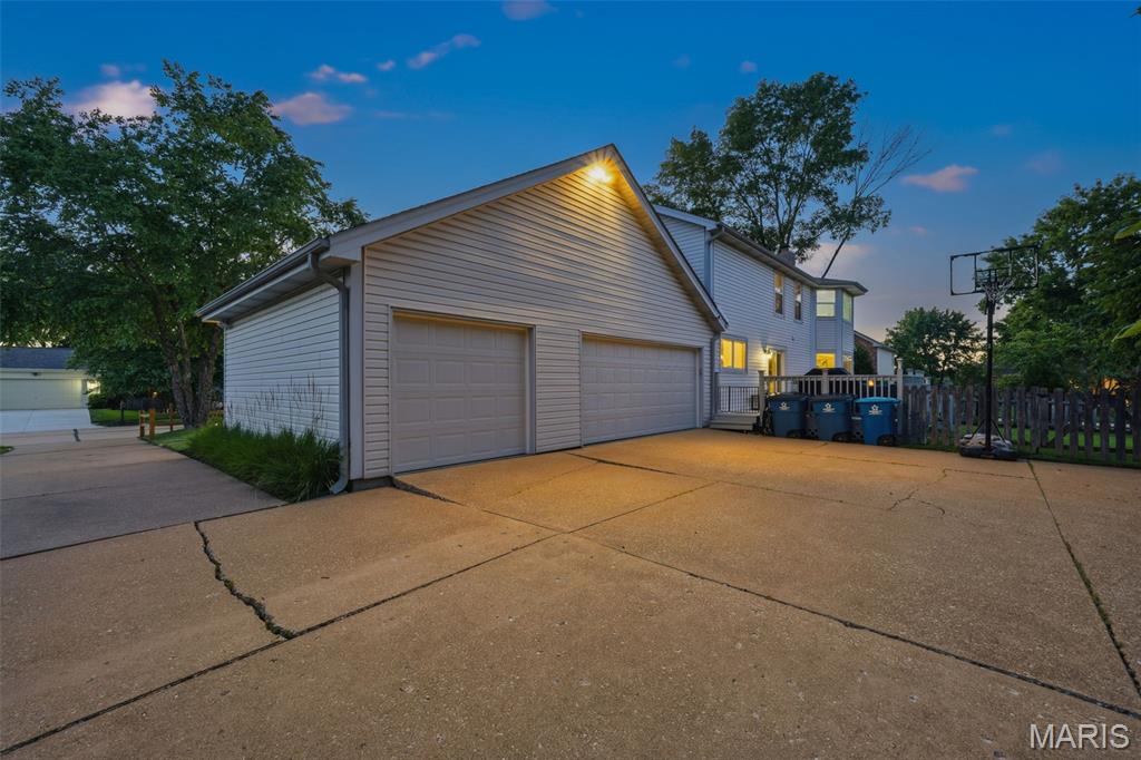 Estates At Lake Chesterfield The - Residential