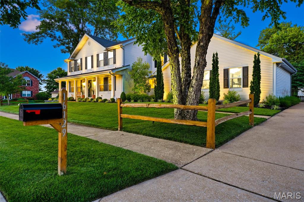 Estates At Lake Chesterfield The - Residential