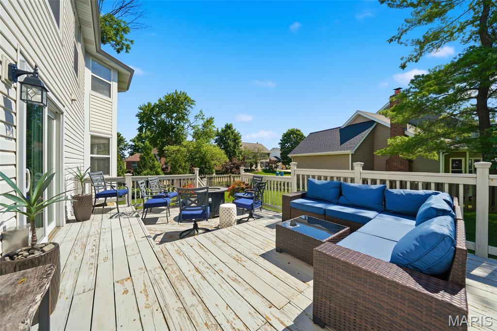 Estates At Lake Chesterfield The - Residential