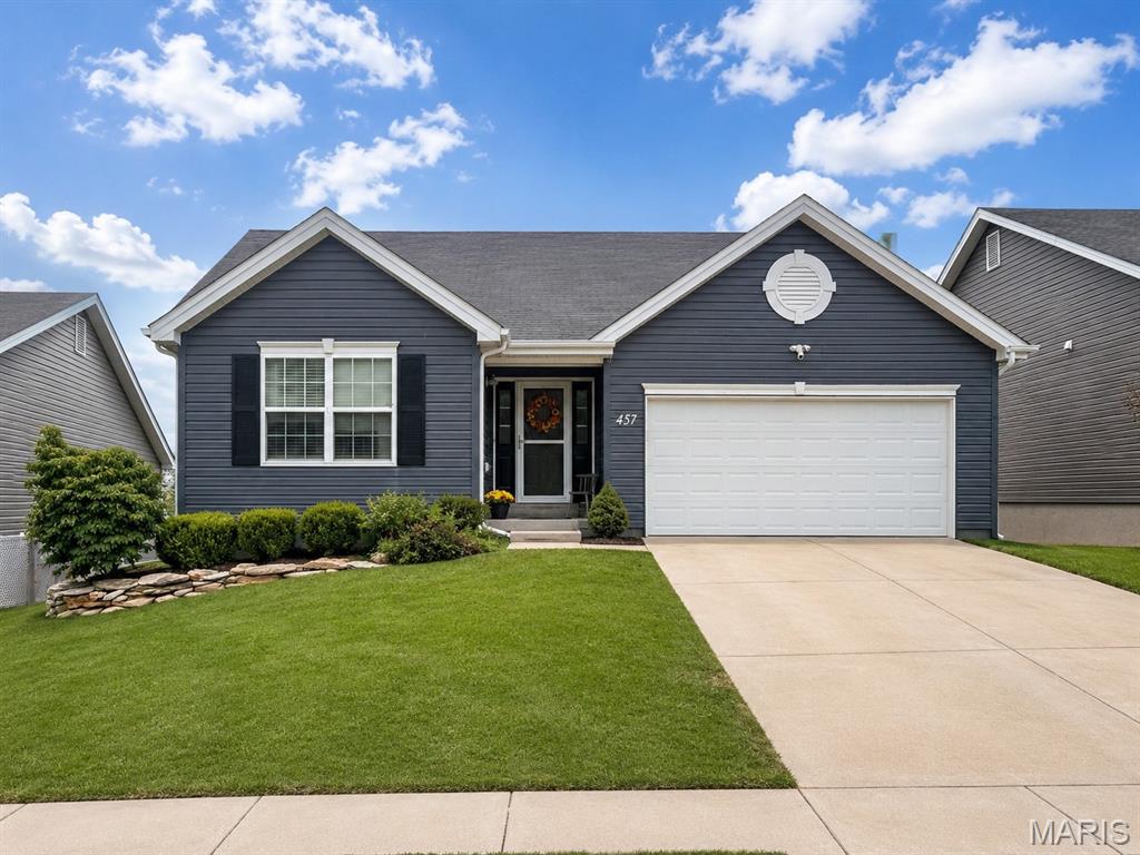 Welcome to 457 Timber Valley Trail in Fenton—located in the highly sought after Winding Bluffs subdivision within the Fox School District.
This beautiful 3 bedroom, 2 bath home backs to scenic common ground with a walking trail directly behind the property that leads to the neighborhood dog park. You’ll also enjoy access to a community fishing pond, perfect for relaxing weekends outdoors.
Inside, the home features a walk out basement, upstairs laundry, and an open concept kitchen that flows seamlessly into the living room, creating an ideal space for everyday living and entertaining. The eat in kitchen offers a walk out to the maintenance free deck, where you can take in peaceful views of the green space behind the home.
Conveniently located near Gravois Bluffs shopping, dining, and amenities, this property combines comfort, convenience, and community living.