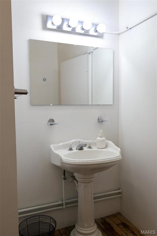 King Bee Lofts - Residential Lease