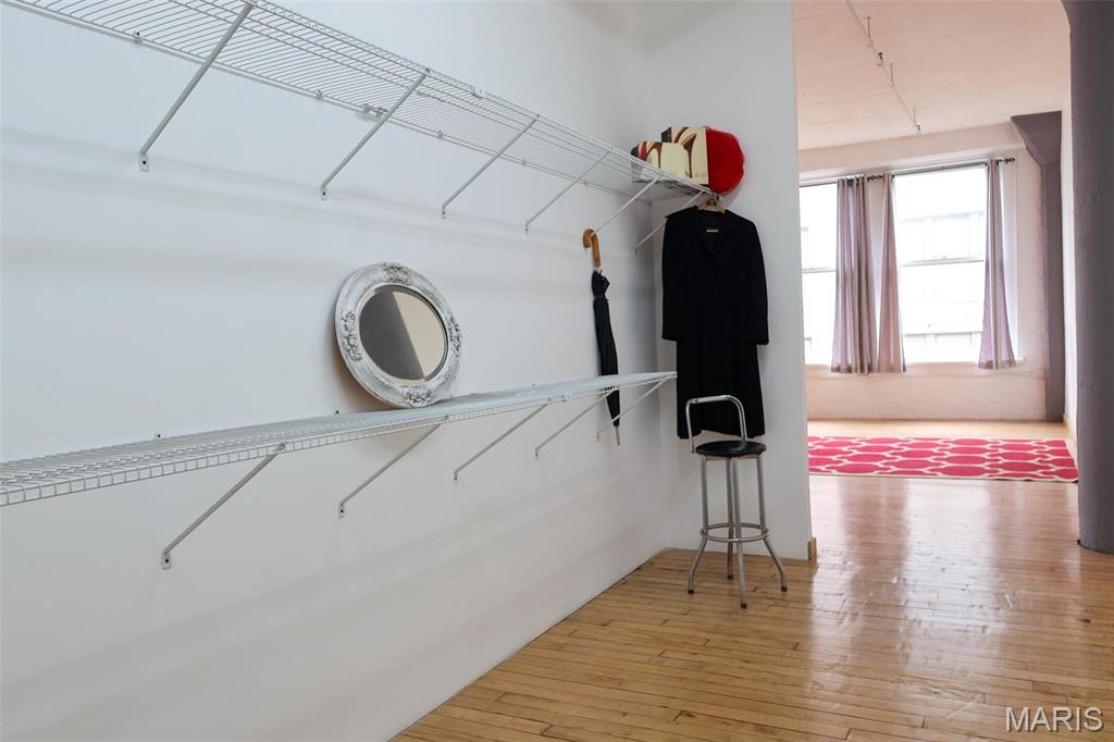 King Bee Lofts - Residential Lease