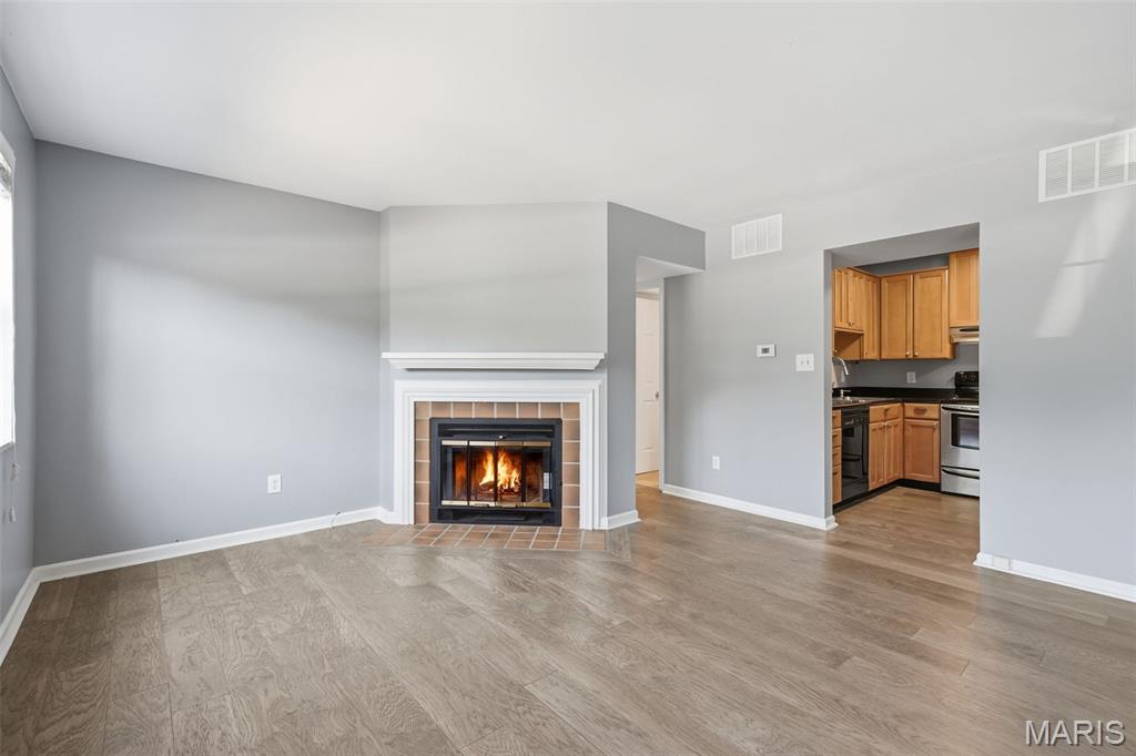 Brentwood Forest Condo Ph Seven - Residential