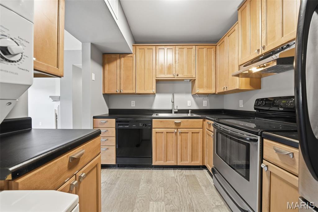 Brentwood Forest Condo Ph Seven - Residential