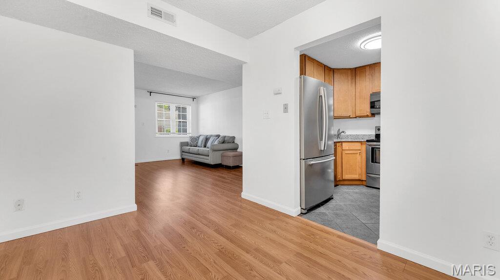 Brentwood Forest Condo Ph Four - Residential