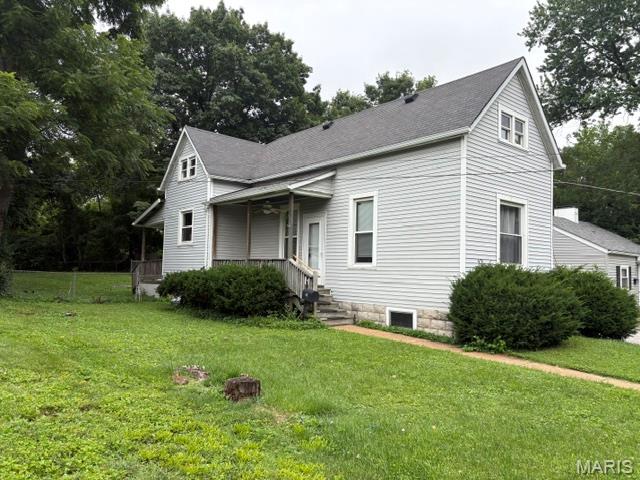 Welcome home to 739 Garden Avenue ...