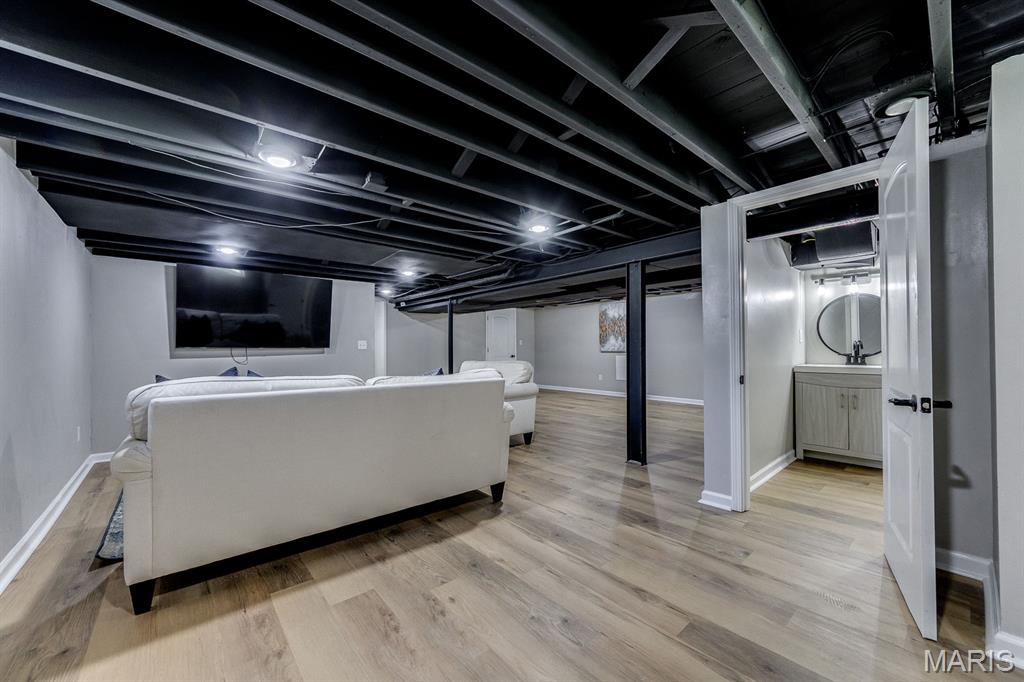 Moritz Place - Residential