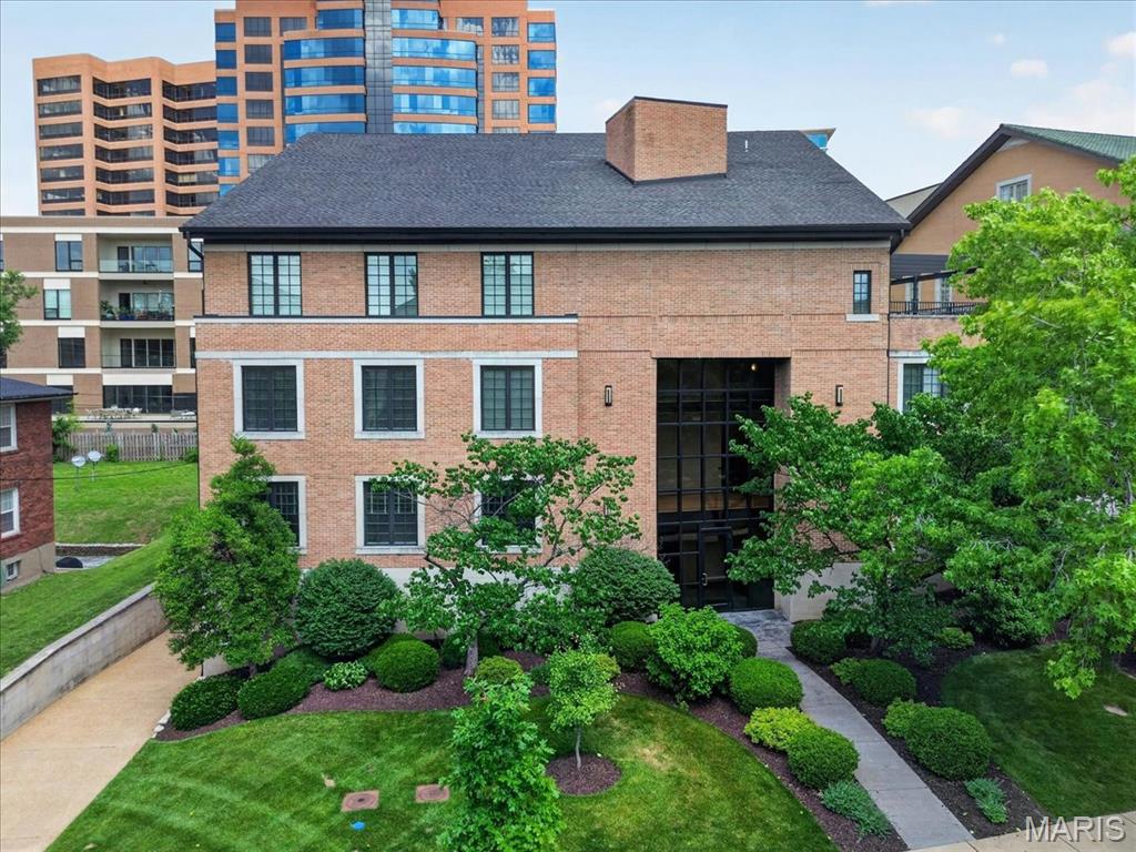 31 Brighton Way Condo - Residential