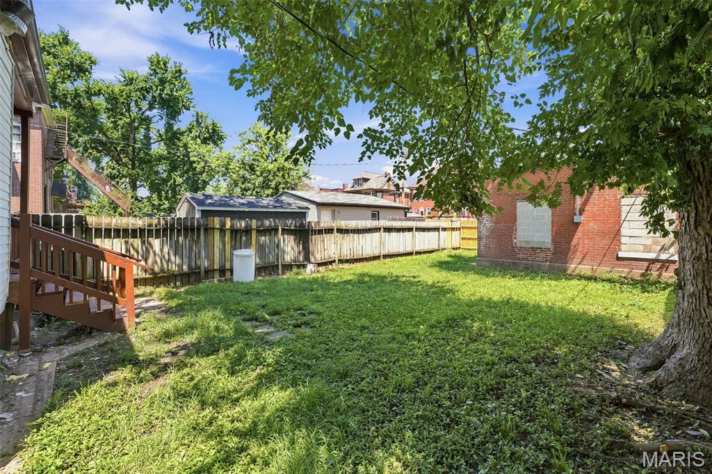 Raymond Place Add - Residential