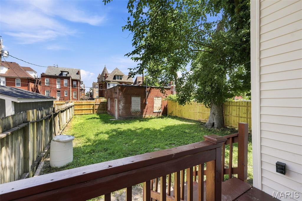 Raymond Place Add - Residential