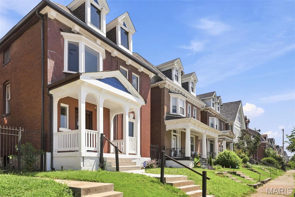 Raymond Place Add - Residential