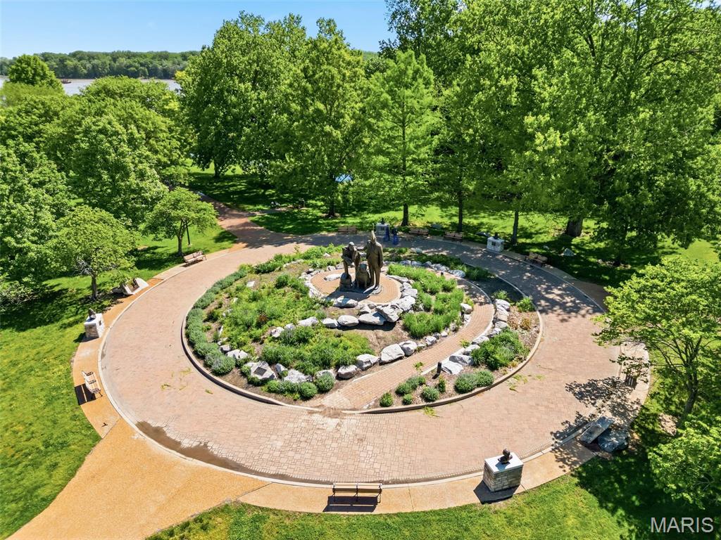City/St Charles - Residential