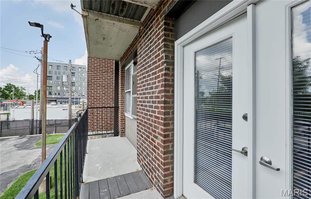 Pershing Ave Condo - Residential