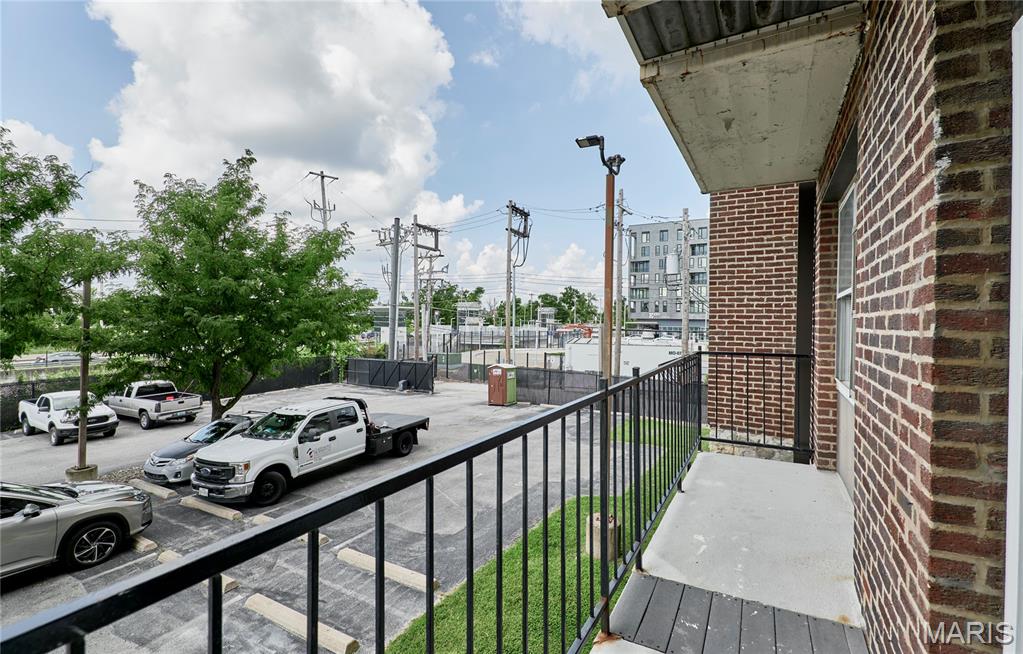Pershing Ave Condo - Residential