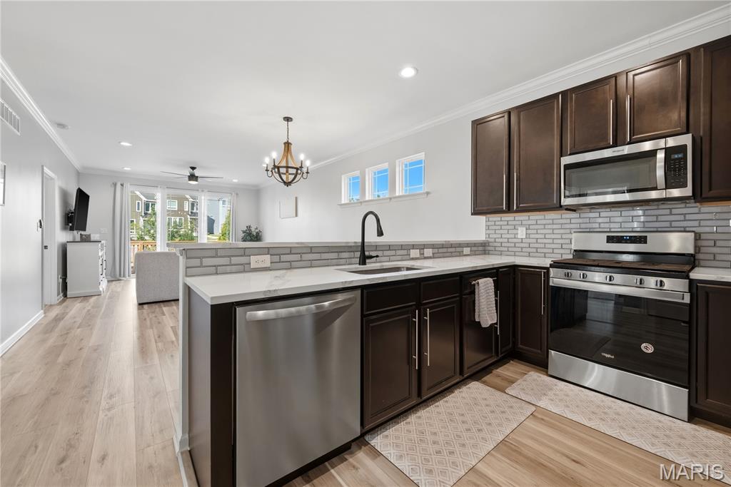 Oakleigh Park - Residential