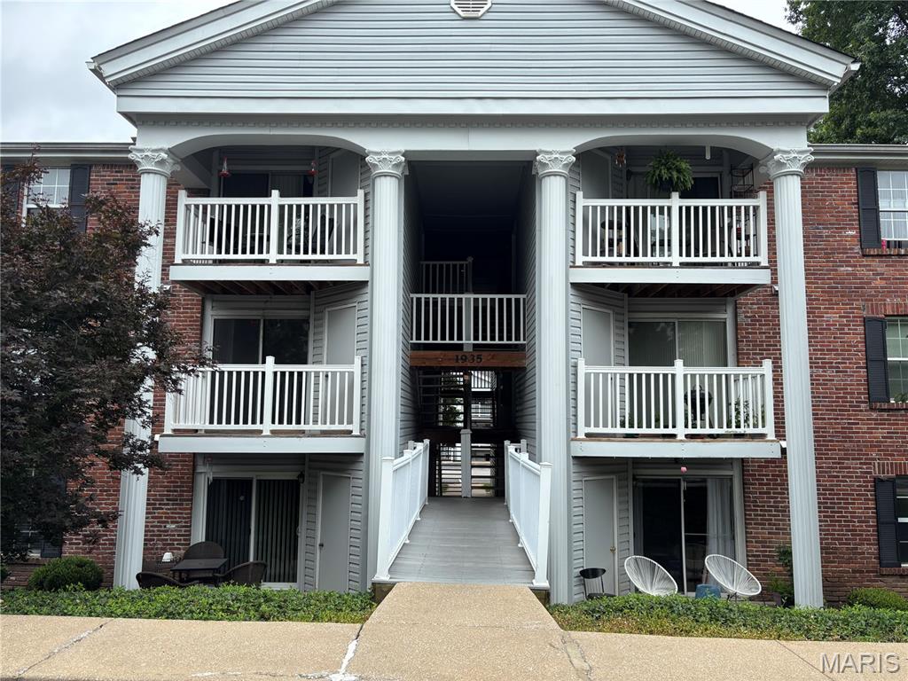 Sherwood Place Condo Four - Residential