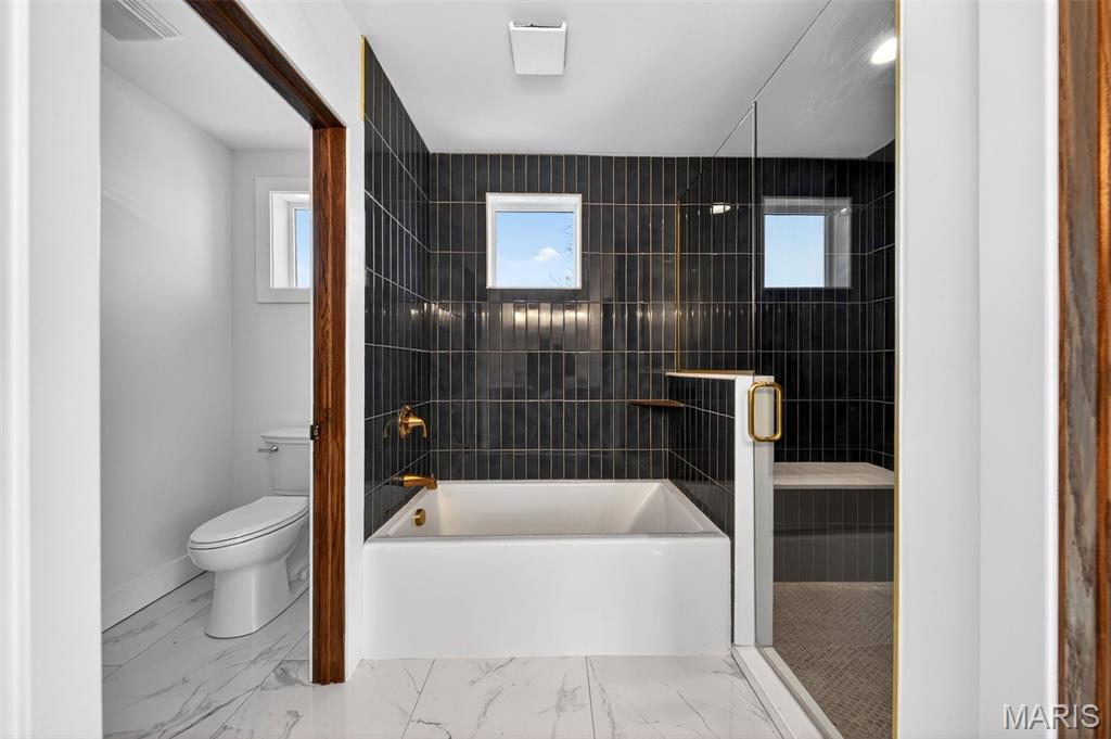 Tuxedo Park - Residential