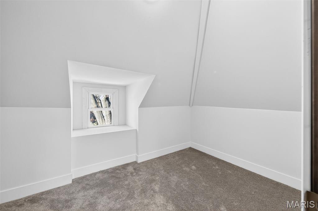 Tuxedo Park - Residential