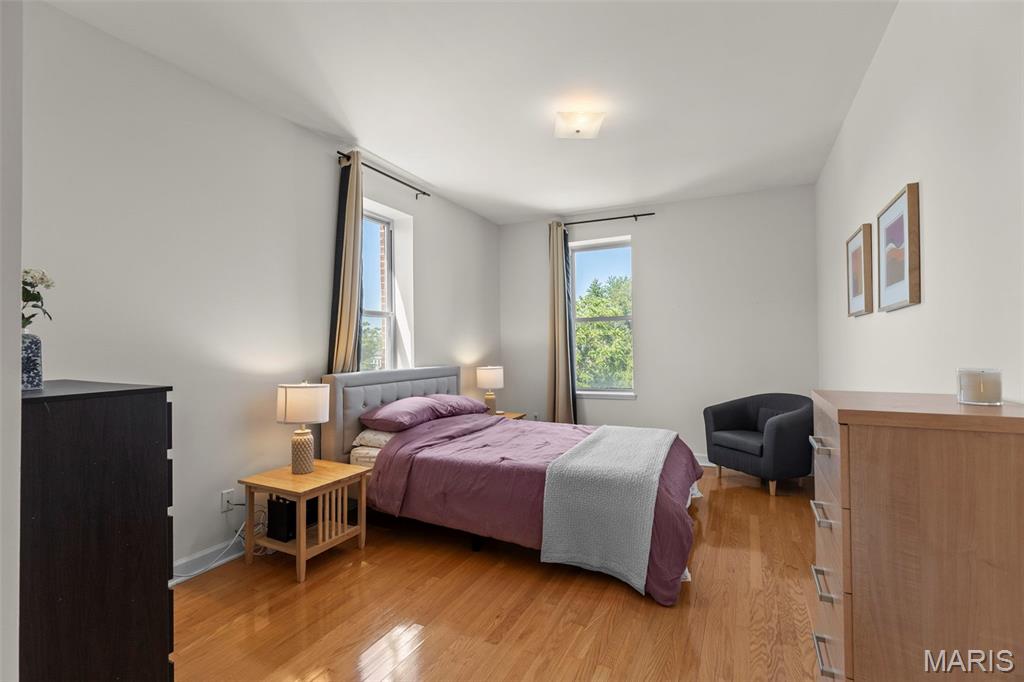 DeBaliviere Place West - Residential