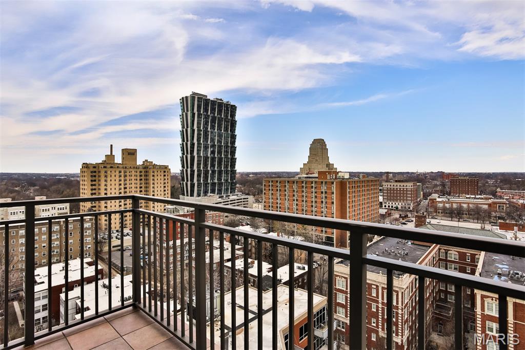 Park East Tower - Residential