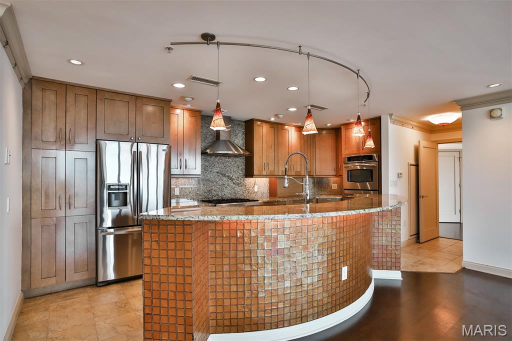 Park East Tower - Residential