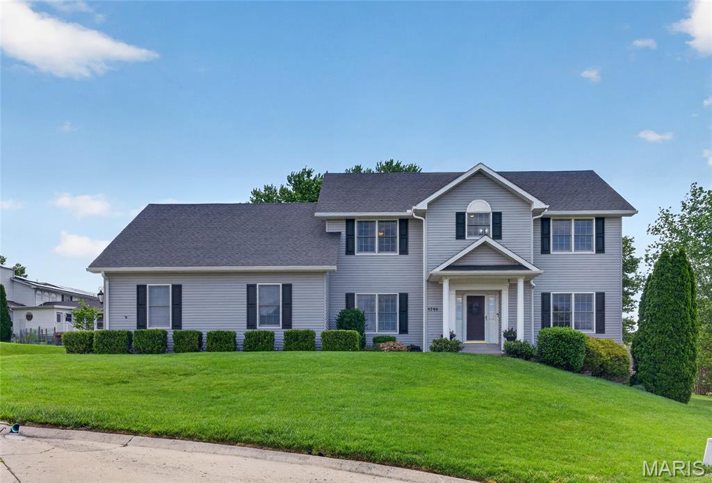 Nestled on a desirable cul-de-sac in Northfield the beautifully manicured lawn with lush landscaping and perfect backyard for a pool, reflects the pride of ownership
throughout. This custom built 1.5 story home has been meticulously maintained, with numerous updates that enhance both style and functionality. The
main level has a guest wing bedroom/bath or a craft/sewing area as well as a main level office! Upstairs are four bedrooms with large closets
plus a floored attic for additional storage. And plenty of storage everywhere (pantry, closets, laundry).
Backyard becomes an extension of the living space from both the kitchen and the family room. Who wouldn’t want to call this home?