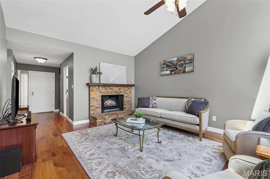 Treetop Condo - Residential