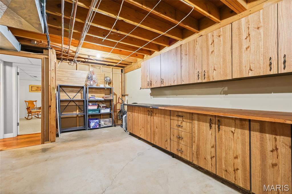 Treetop Condo - Residential