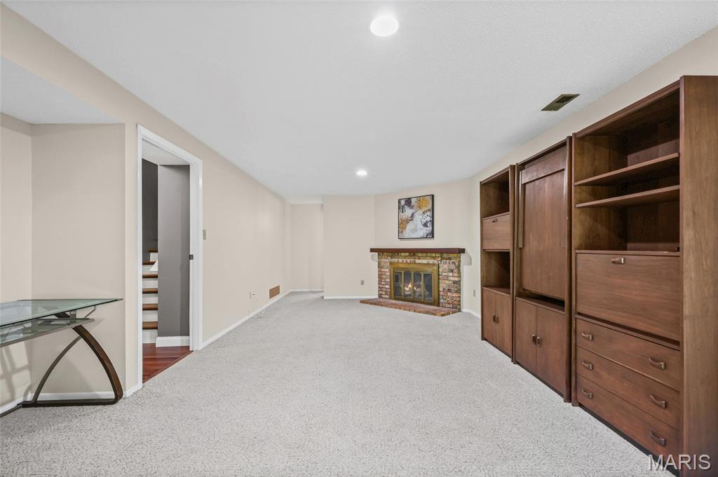Treetop Condo - Residential