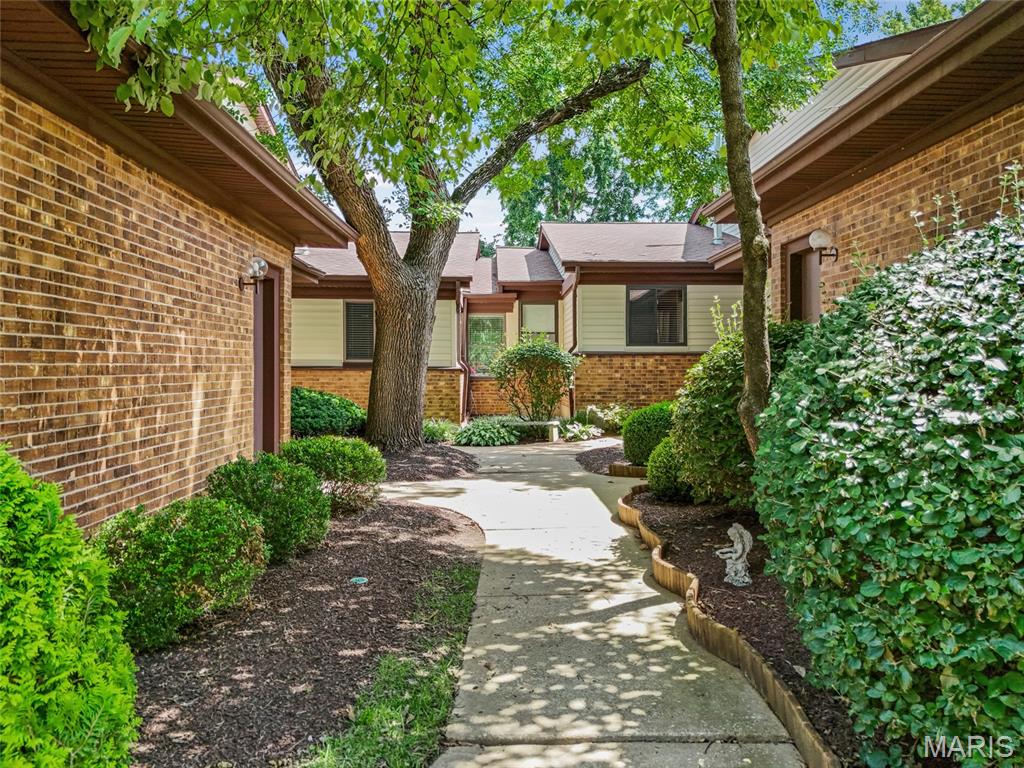 Treetop Condo - Residential