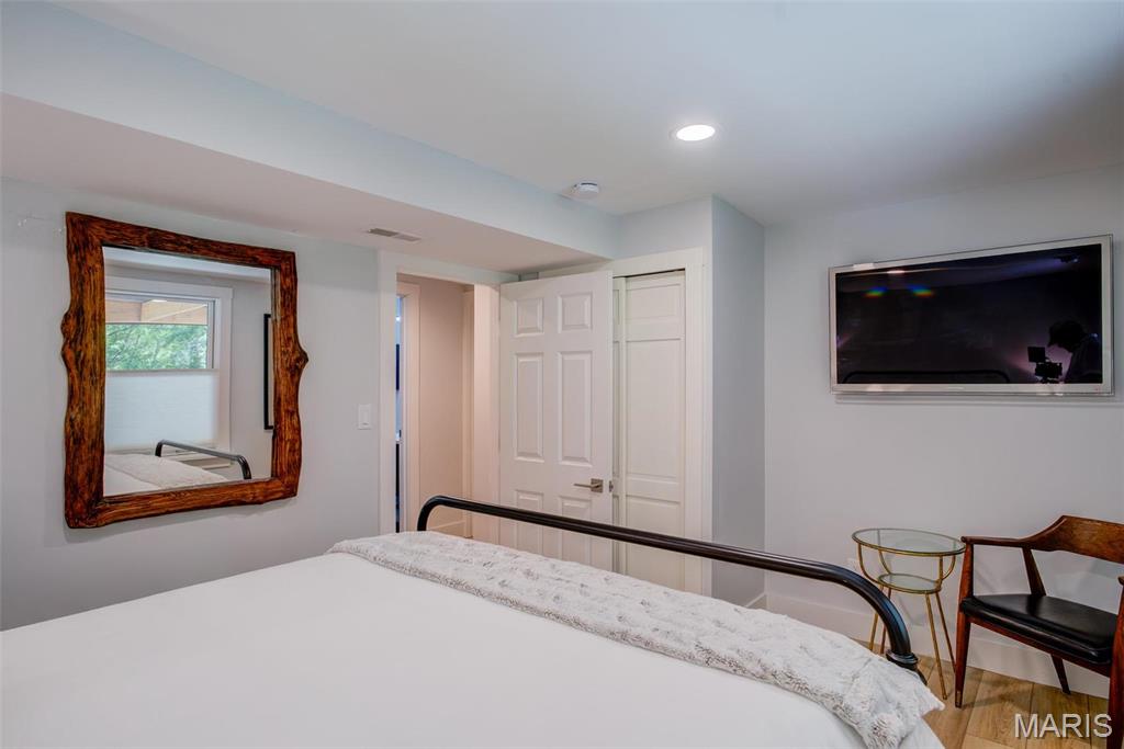 Surveys 152 & 668-45-3 Bdy Adj Aka - Residential