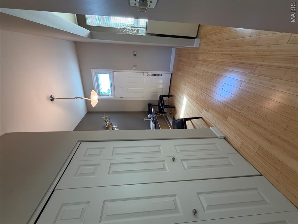 Lafayette Court - Residential