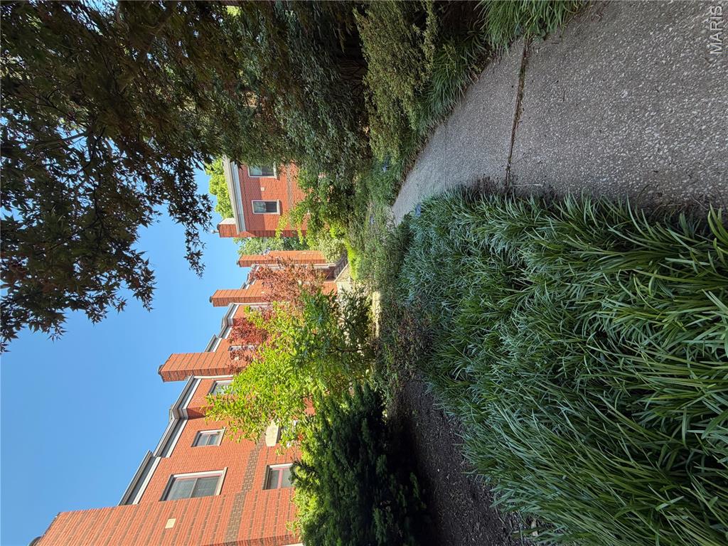Lafayette Court - Residential