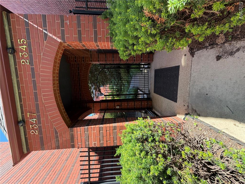 Lafayette Court - Residential