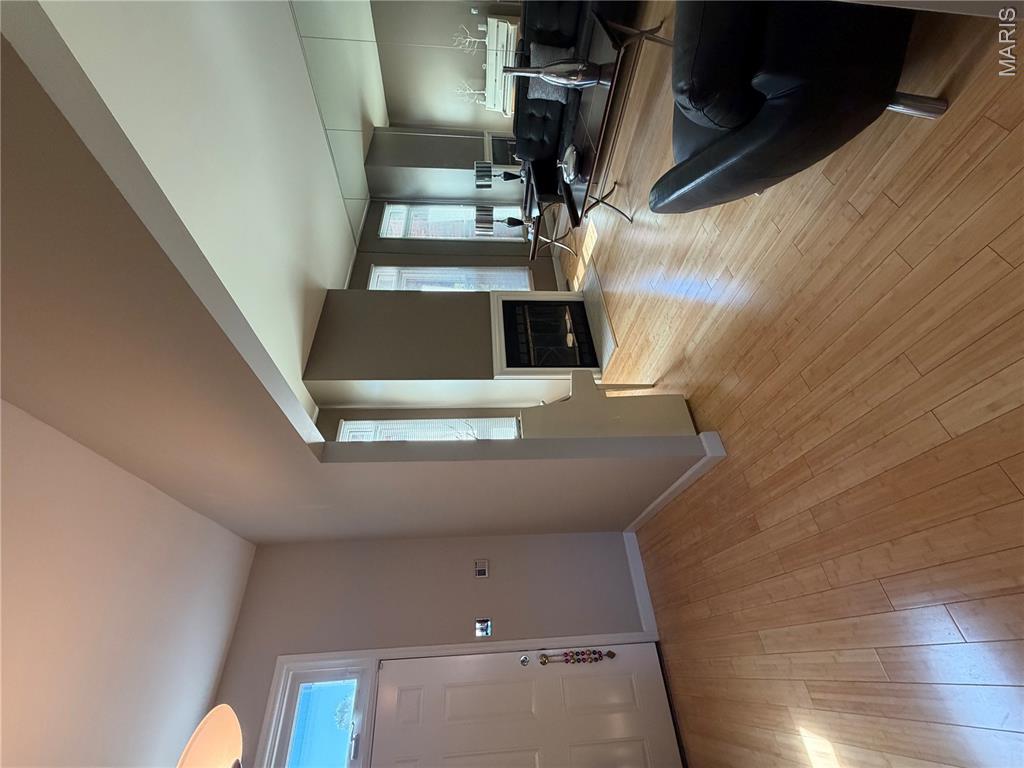 Lafayette Court - Residential