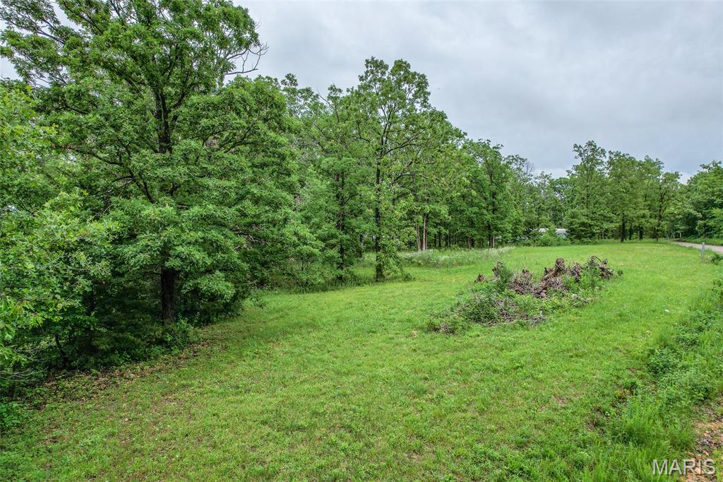Build your dream home on this spacious 1-acre lot located just outside the city limits! Enjoy the peace and privacy of country-style living while still being conveniently close to town amenities. This versatile property is perfect for a new construction home or a manufactured home. With plenty of room to customize your setup, the possibilities are endless. No restrictions, giving you the freedom to build or place a manufactured home to fit your needs. Don’t miss this opportunity to own a great piece of land with flexibility and potential!