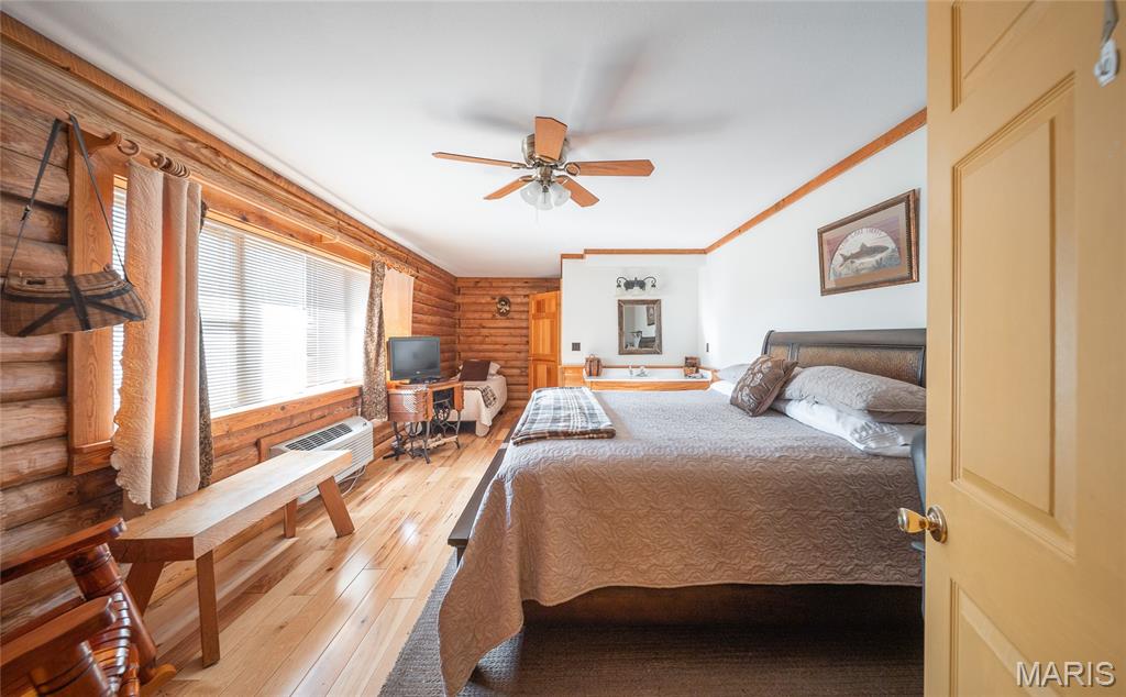 Not in a subdivision - Commercial Sale