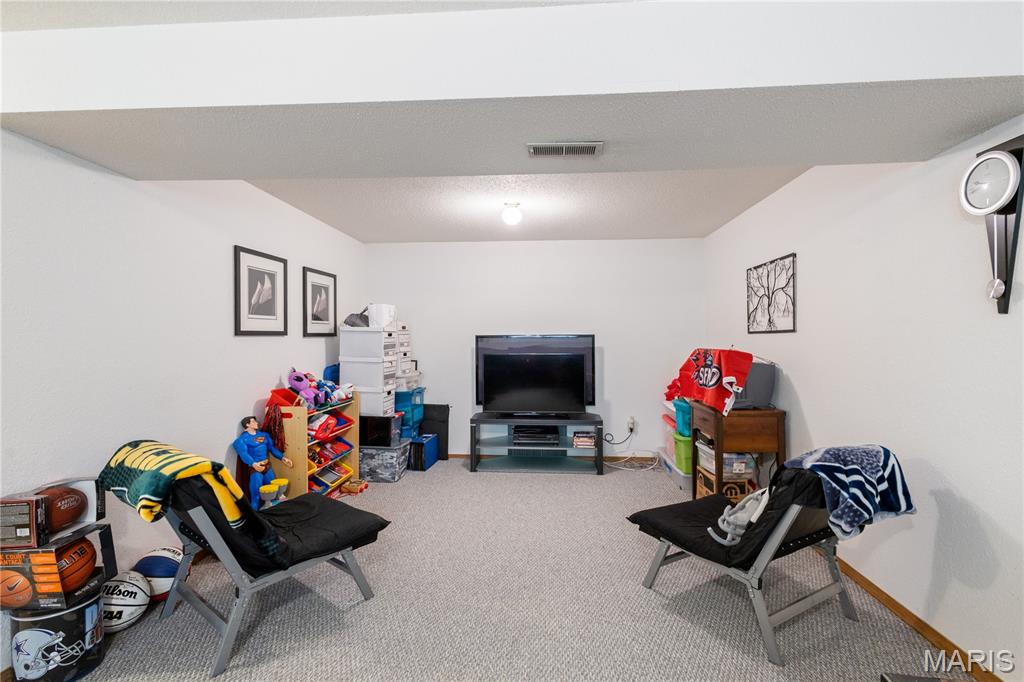 Hillcrest Manor - Residential