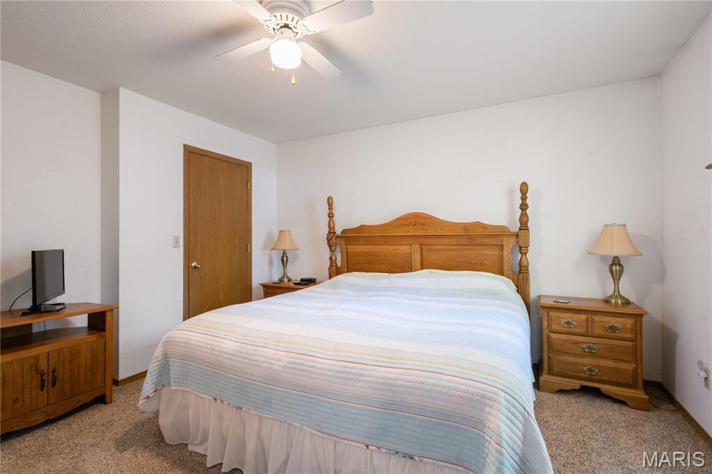 Hillcrest Manor - Residential