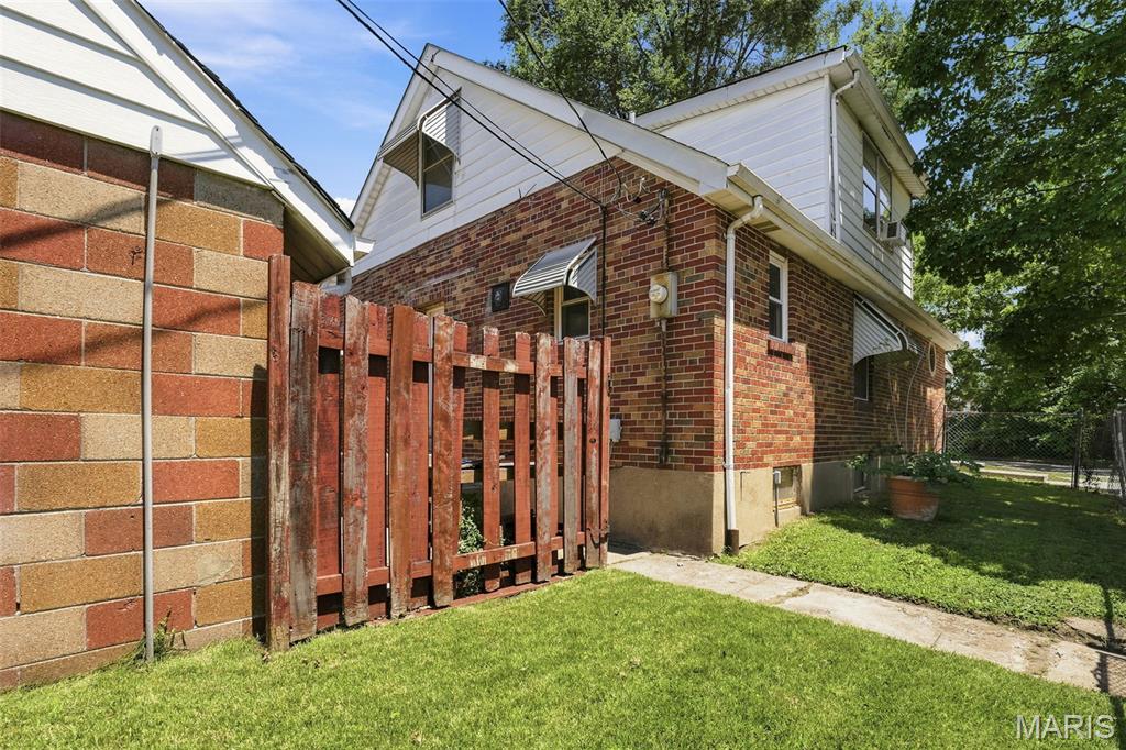 St Louis Commons Add - Residential