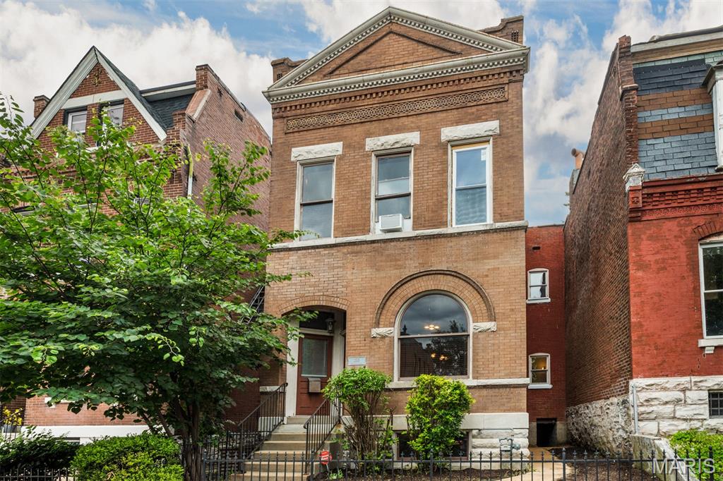 Open House Fri 6/26, Sat 6/27, Sun 6/28. Not your typical renovation. This  home pairs historic character with the flexible spaces today's buyers want. The 2,400-square-foot main residence features 10-foot ceilings, restored millwork, hardwood floors, and a 350+ sq ft  kitchen with stainless steel appliances designed for everyday living and effortless entertaining.

The primary suite includes a very spacious walk-in closet, and second-floor laundry keeps life convenient. Outside, a rear deck overlooks the backyard, creating an ideal spot for morning coffee or evening gatherings.

Above the 2-story detached garage, a fully finished loft with its own bath, walk-in closet, heating and cooling, and private deck offers incredible versatility—perfect for remote work, guests, creative pursuits, fitness, or a private getaway just steps from home.