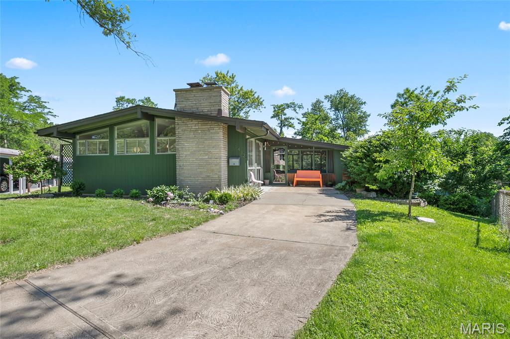 Welcome home to this Crestwood Mid-Century Modern Classic!! Designed by Ralph Fournier, this amazing 4 bed 2 bath 1870 sq ft home WITH BASEMENT is move-in ready! The respectfully updated kitchen features Cambria Quartz countertops and Pergo vinyl flooring. 3bd 1 bath up, and a large bed and full bath down give many options. The finished basement is walk-out level to the backyard.