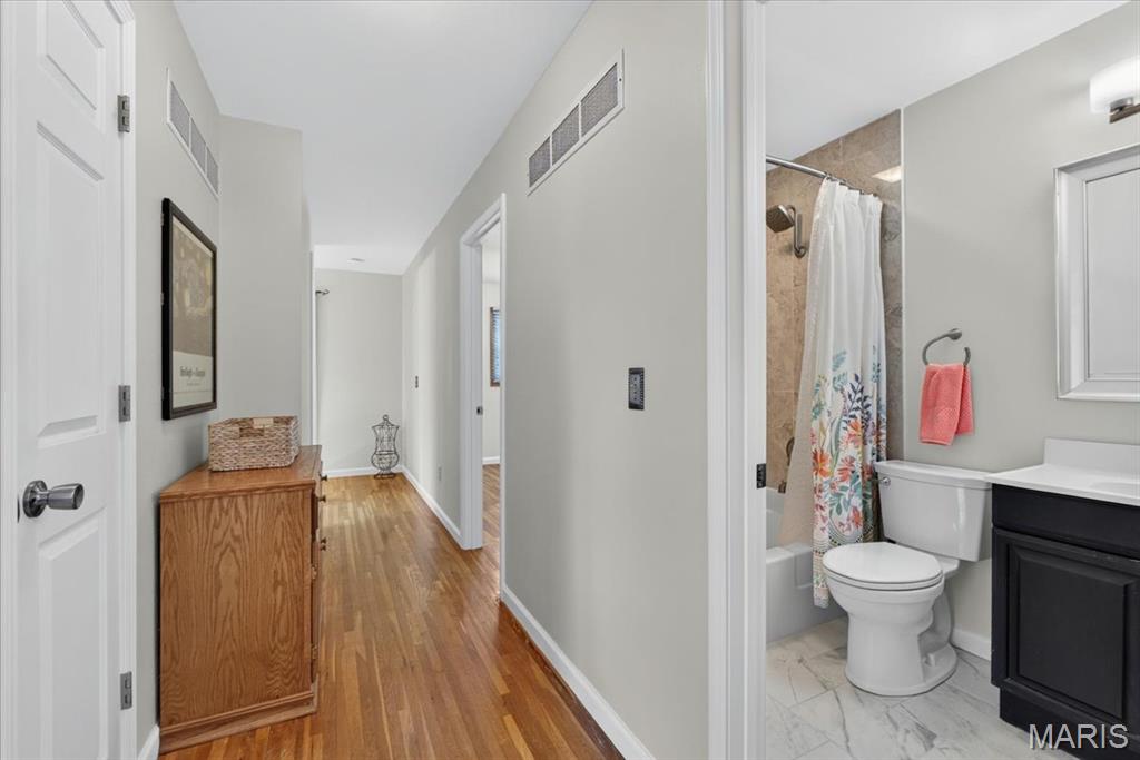 Elmwood Manor #6 - Residential