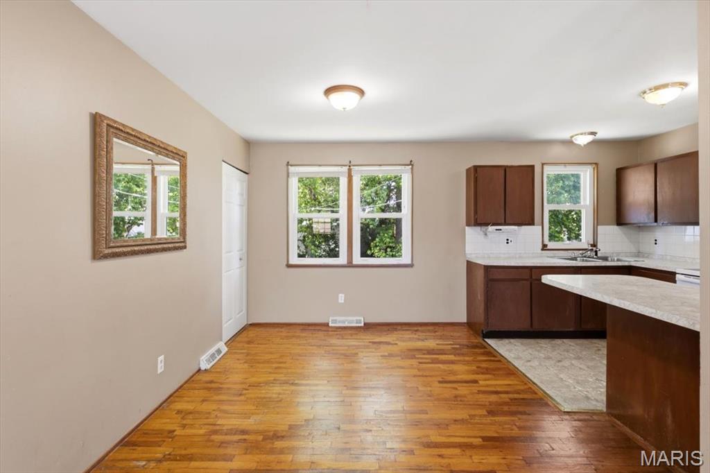 Teakwood Place 3 - Residential