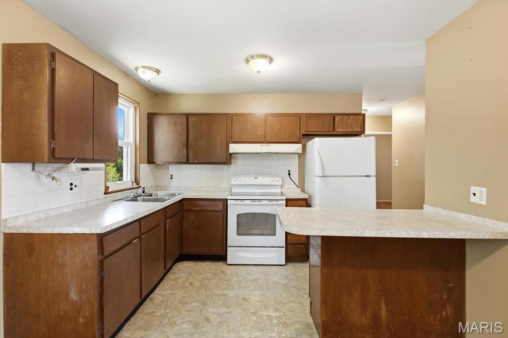 Teakwood Place 3 - Residential